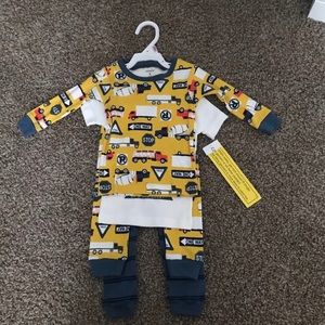 4 Pj Set